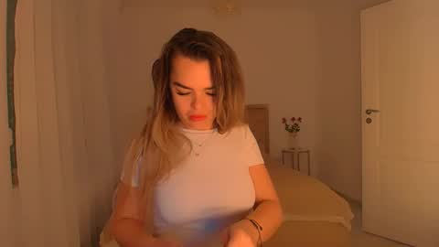 deliadelicious online show from 11/01/25, 10:06