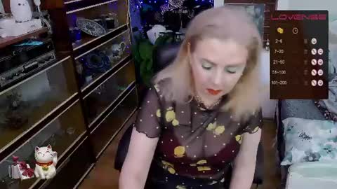 Delicacat online show from 07/28/26, 09:37