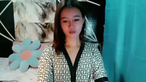 delicious_cum_girlxx online show from 11/19/25, 05:40