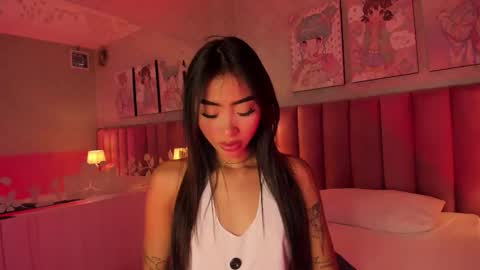 Natalia  online show from 11/15/25, 03:48