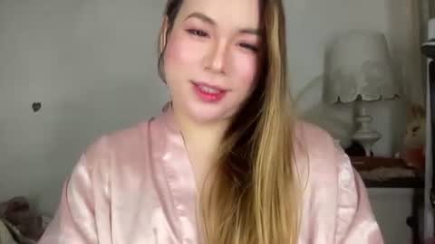 iyalicious online show from 11/10/25, 08:41