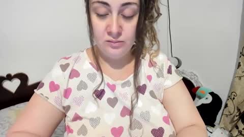 Snapshot of deliciousbutt chatting on 12/06/24, 01:55 Monica or Moni online show from 12/06/24, 01:55