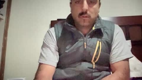 Snapshot of deliciousdick1983 chatting on 11/10/25, 12:04 deliciousdick1983 online show from 11/10/25, 12:04