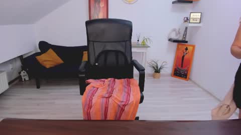 DeliciousLolly online show from 06/17/26, 03:31
