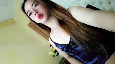 Sophie online show from 04/27/26, 01:58