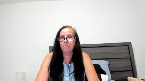 Delicious Peach Goddess online show from 09/12/25, 02:33