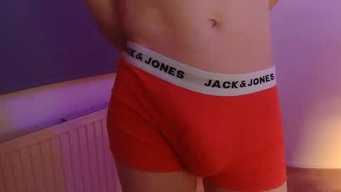 Delight  19 online show from 12/02/25, 05:52