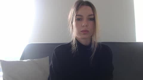 Aurora online show from 10/03/25, 06:54