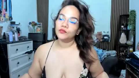 delightfulcurvy online show from 03/06/26, 11:45