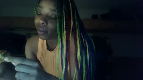 Snapshot of delightfuldark chatting on 01/22/25, 01:53 delightfuldark online show from 01/22/25, 01:53
