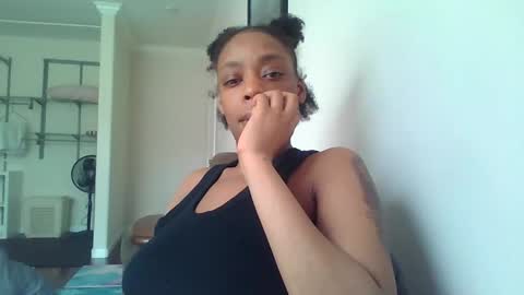 Snapshot of delightfuldark chatting on 02/03/25, 05:46 delightfuldark online show from 02/03/25, 05:46