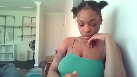 Snapshot of delightfuldark chatting on 02/05/25, 03:52 delightfuldark online show from 02/05/25, 03:52