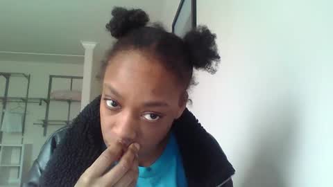 Snapshot of delightfuldark chatting on 02/06/25, 11:26 delightfuldark online show from 02/06/25, 11:26