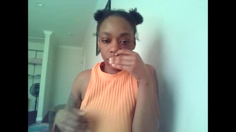 Snapshot of delightfuldark chatting on 02/11/25, 03:40 delightfuldark online show from 02/11/25, 03:40