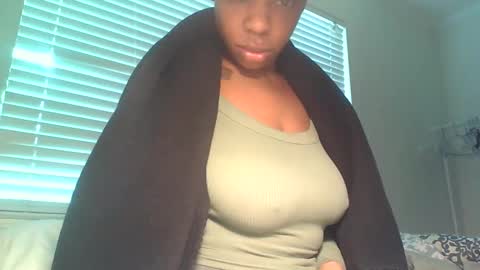 Snapshot of delightfuldark chatting on 02/16/25, 10:32 delightfuldark online show from 02/16/25, 10:32