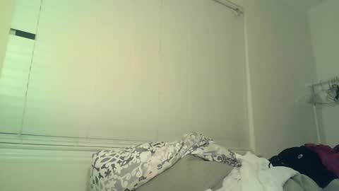 Snapshot of delightfuldark chatting on 02/17/25, 03:04 delightfuldark online show from 02/17/25, 03:04