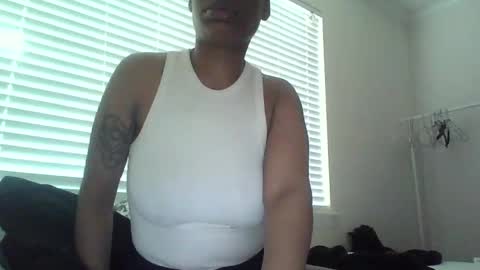 Snapshot of delightfuldark chatting on 02/19/25, 07:05 delightfuldark online show from 02/19/25, 07:05
