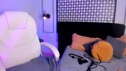 della online show from 02/13/25, 03:14