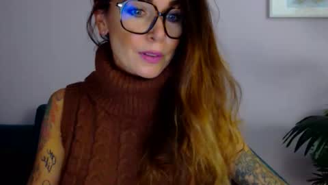delilah_sweet online show from 09/09/25, 03:22