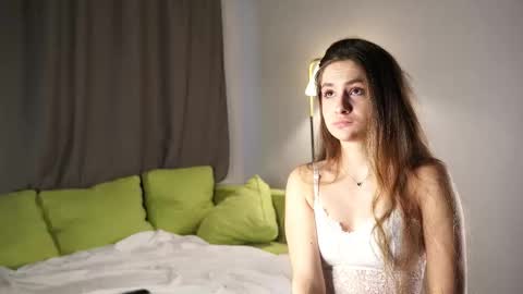 Snapshot of delilahgenova chatting on 12/17/25, 07:58 Nala online show from 12/17/25, 07:58