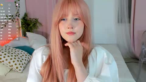 Delilah or Laila online show from 09/14/25, 10:53