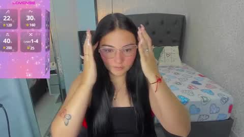 Snapshot of delilaquinn chatting on 03/01/25, 12:34 delilaquinn online show from 03/01/25, 12:34