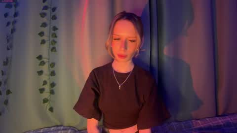 Della online show from 04/09/26, 05:07