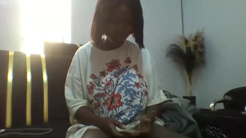 Snapshot of dellarine517299 chatting on 01/09/26, 07:33 dellarine517299 online show from 01/09/26, 07:33