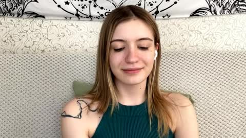 Sia online show from 04/02/26, 01:09