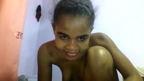 delphine online show from 03/26/26, 05:46