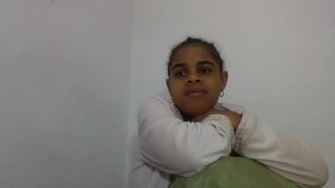 Snapshot of delphineee chatting on 07/07/26, 07:23 delphine online show from 07/07/26, 07:23