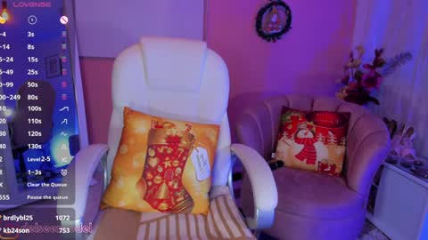Snapshot of delsee_ chatting on 12/13/24, 09:20 Delsee online show from 12/13/24, 09:20