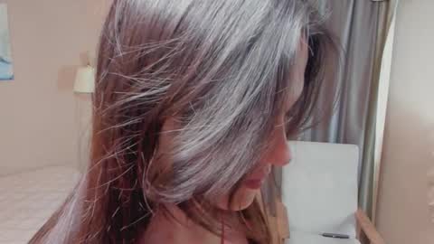 delsietarpley online show from 12/01/25, 11:15