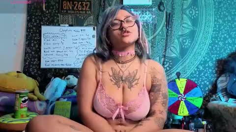 TankinBody online show from 12/18/25, 03:23