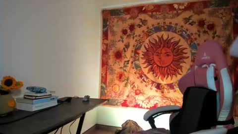 Snapshot of demeter__ chatting on 12/04/24, 11:46 demeter__ online show from 12/04/24, 11:46