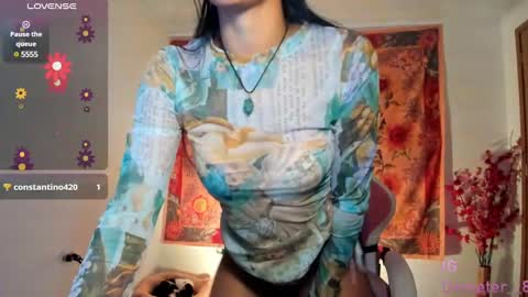 Snapshot of demeter__ chatting on 03/11/25, 12:00 demeter__ online show from 03/11/25, 12:00