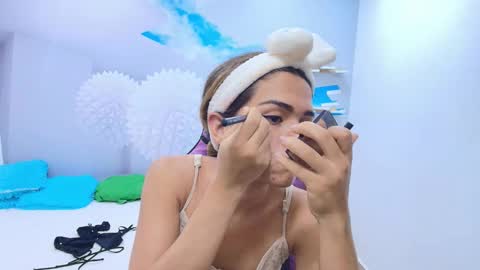 DEMI online show from 02/04/26, 07:20