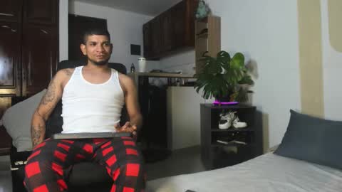 demian26big online show from 10/22/25, 03:29