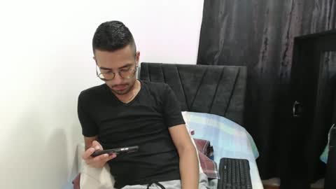 demian_val_4 online show from 02/08/25, 10:08