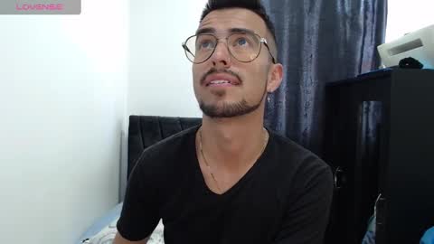 demian_val_4 online show from 03/01/25, 03:05