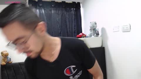 demian_val_4 online show from 02/10/26, 12:09