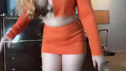 demi xc online show from 11/28/25, 05:43