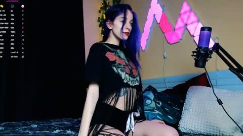 Demmi online show from 01/21/25, 01:39