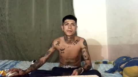 Snapshot of demon_2407 chatting on 11/12/25, 04:02 Demon 2407 online show from 11/12/25, 04:02