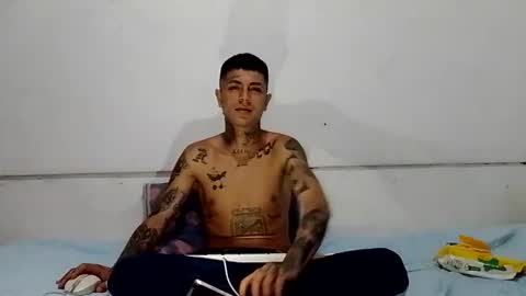 Snapshot of demon_2407 chatting on 12/14/25, 10:58 Demon 2407 online show from 12/14/25, 10:58