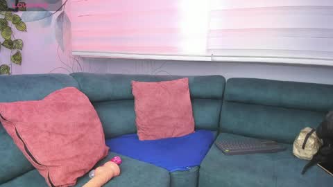   online show from 04/25/26, 02:25