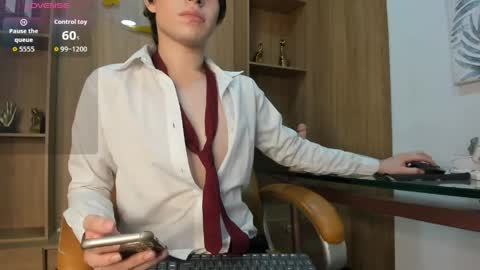  online show from 05/25/26, 12:33