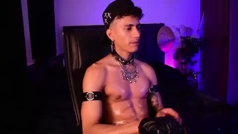 Snapshot of demonkush_ chatting on 06/21/26, 06:49 DemonKush online show from 06/21/26, 06:49