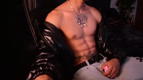 Snapshot of demonkush_ chatting on 06/25/26, 02:33 DemonKush online show from 06/25/26, 02:33