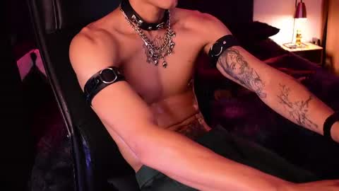 Snapshot of demonkush_ chatting on 07/11/26, 08:17 DemonKush online show from 07/11/26, 08:17